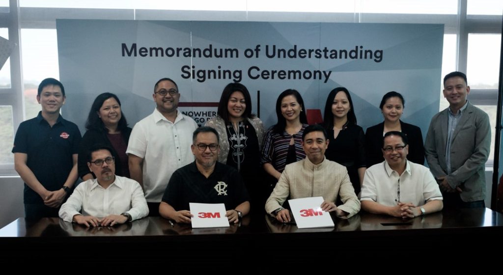 MoA signing between 3M Managing Director Ariel Lacsamana, UP President Danilo Concepcion, NTGBUP President Mandy Reyes and NTGBUP Chairman Agaton Uvero